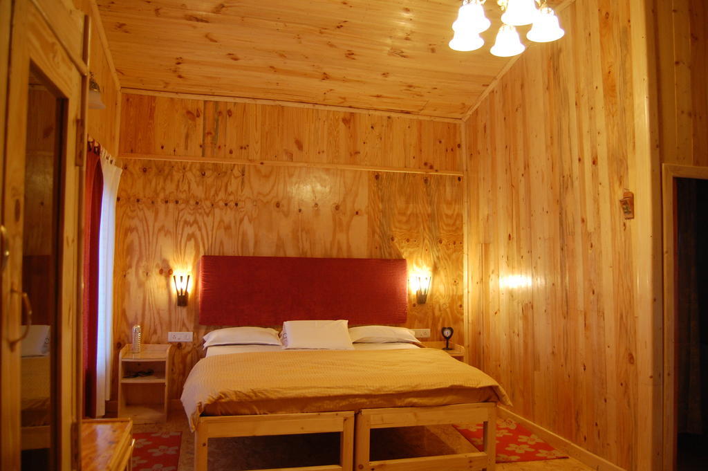 Bed and Breakfast Surya Holidays Кодайканал Экстерьер фото